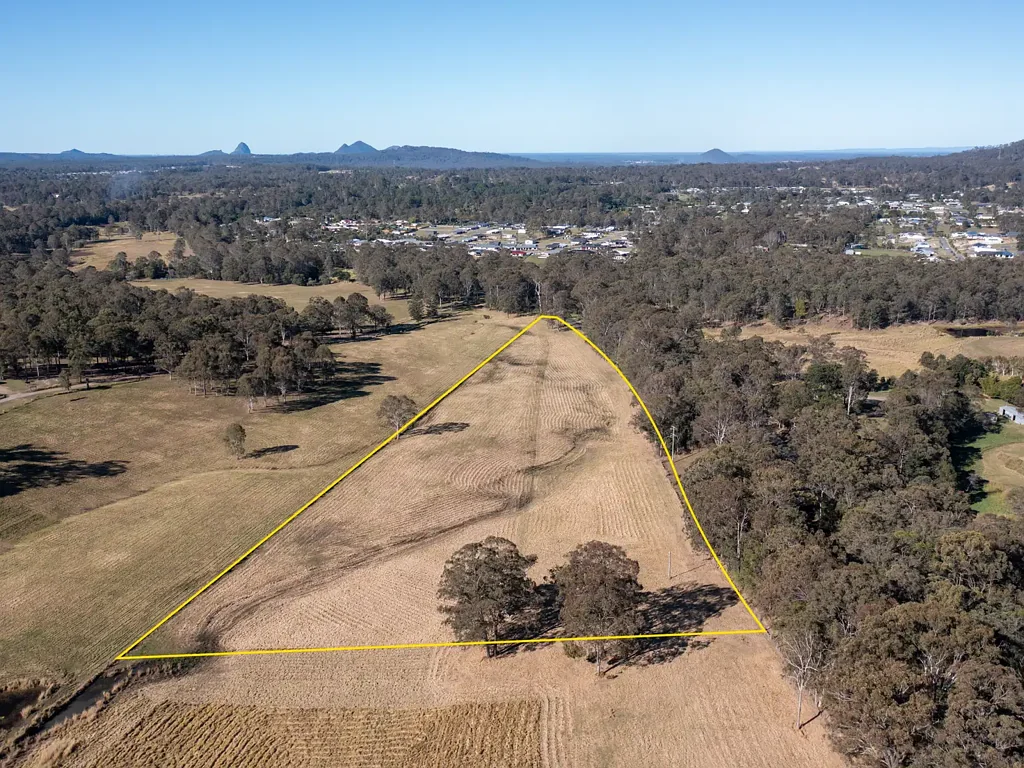 Delaneys Creek Unmatched Valley Views & Rare Rural Acreage - 8 Acres in Delaneys Creek