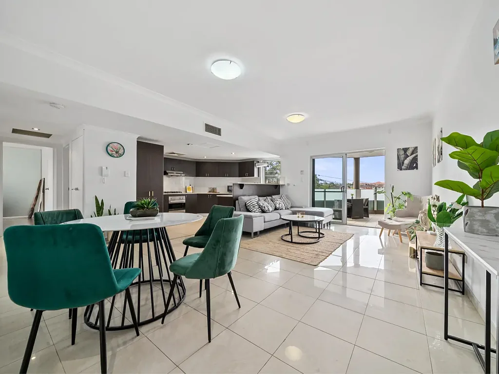 Rockdale 2 Slaapkamer Urban Oasis with City Views - 2mins to Train Station