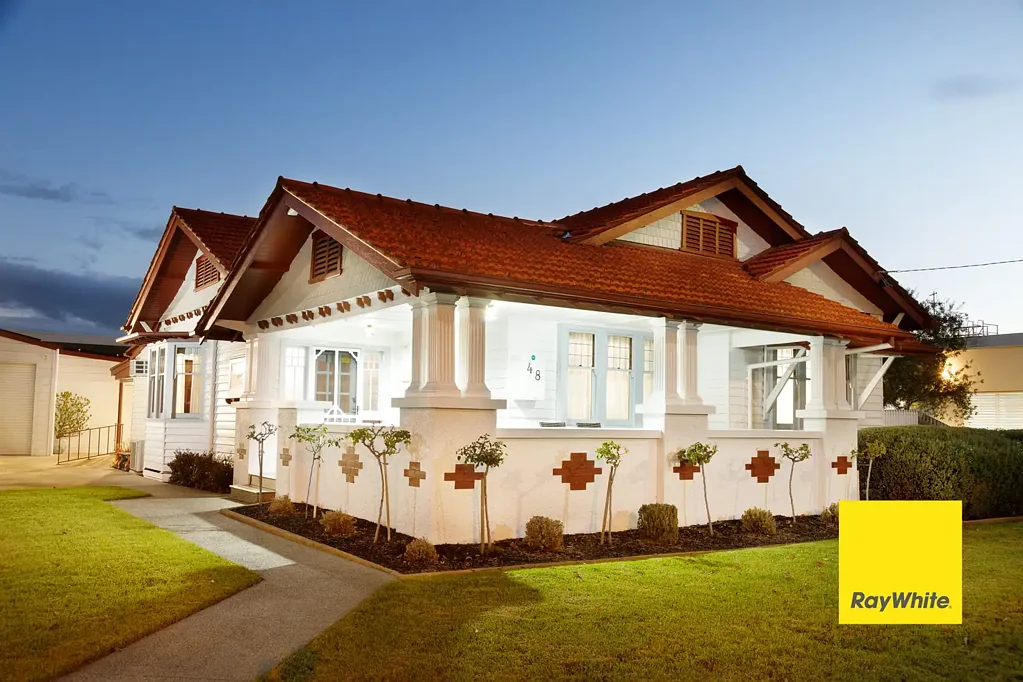 Tatura 3ห้องนอน Charming Californian Bungalow with Spacious Living and Commercial Potential