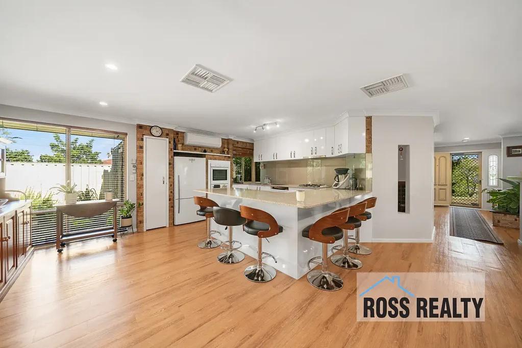 4 Bottlebrush Drive, Morley, WA 6062