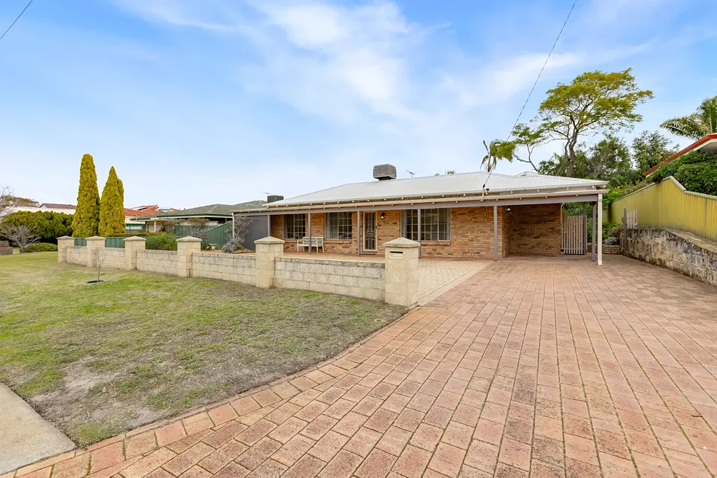 Willetton 3Moenga Walk to School