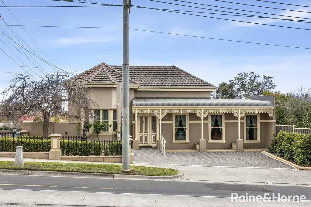 Ascot Vale 6침실 Renovated Victorian on Rothwell Hill
