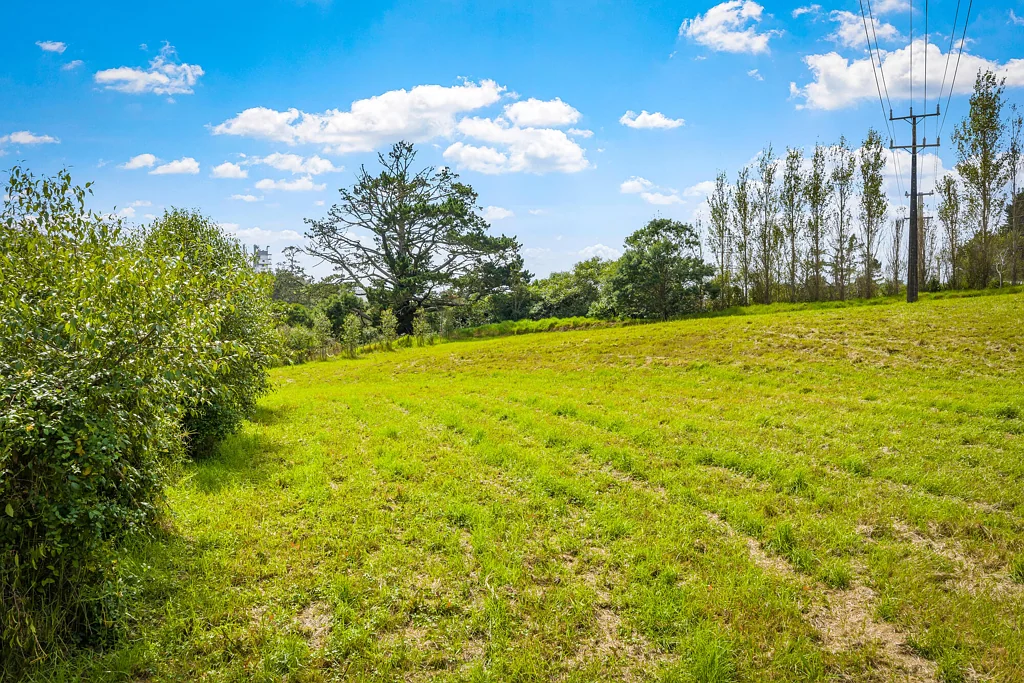Silverdale 1ha of Possibility, Just Minutes to Silverdale