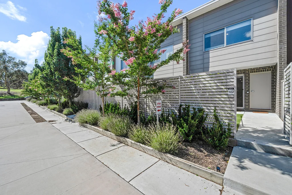 102/161 Mortimer Lewis Drive, Greenway, ACT 2900