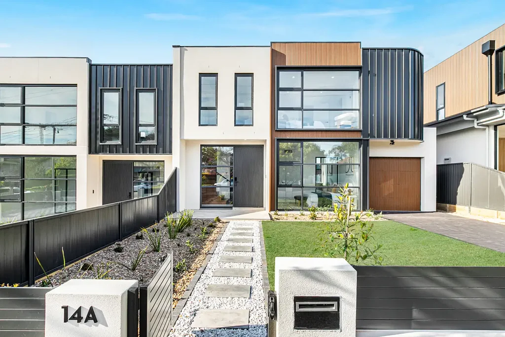 Putney 5침실 Brand New Family Home Offering Space, Light & Luxury