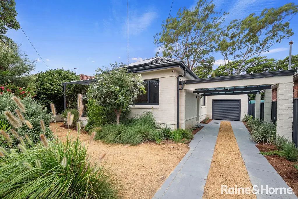 11 Glenwall Street, Kingsgrove, NSW 2208
