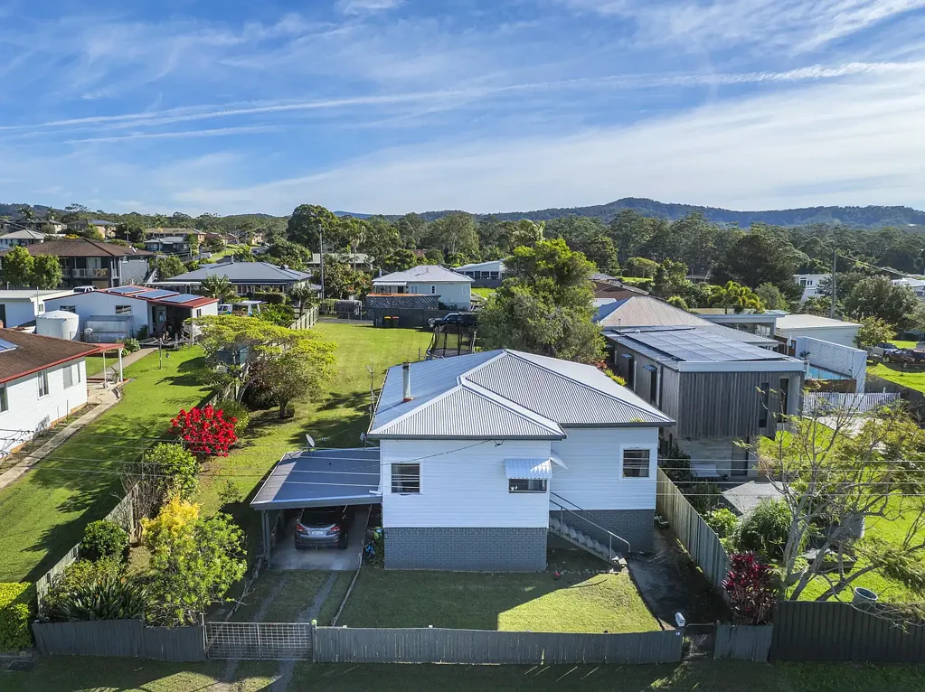Woolgoolga 2房  LARGE BLOCK, LIFESTYLE AND POTENTIAL