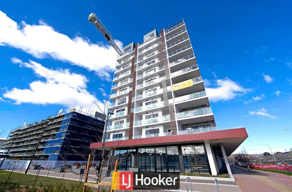 Stylish Greenway Apartment with Balcony and Study Nook