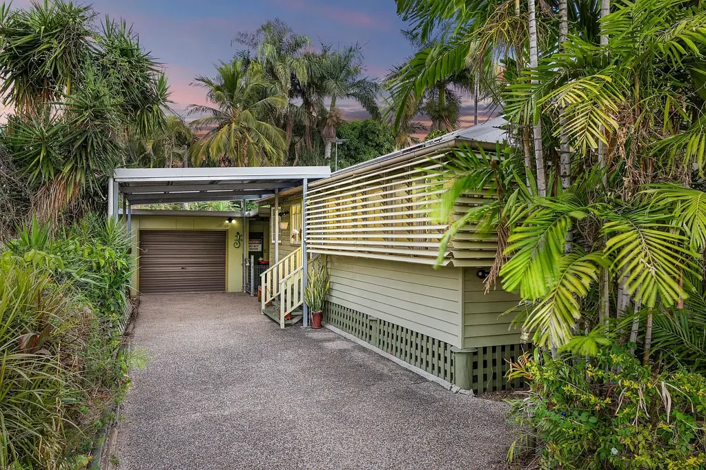 Park Avenue 2房  Lowset Character Filled Gable Home with Ample Car Accomodation