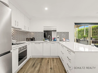 5 RILEY CT, WINDAROO QLD 4207, 3 Kuwarto, 2 Banyo, House