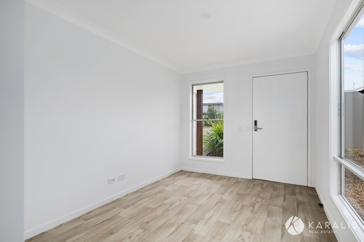 16 MIA ST, FLINDERS VIEW QLD 4305, 0 침실, 0 욕실, House