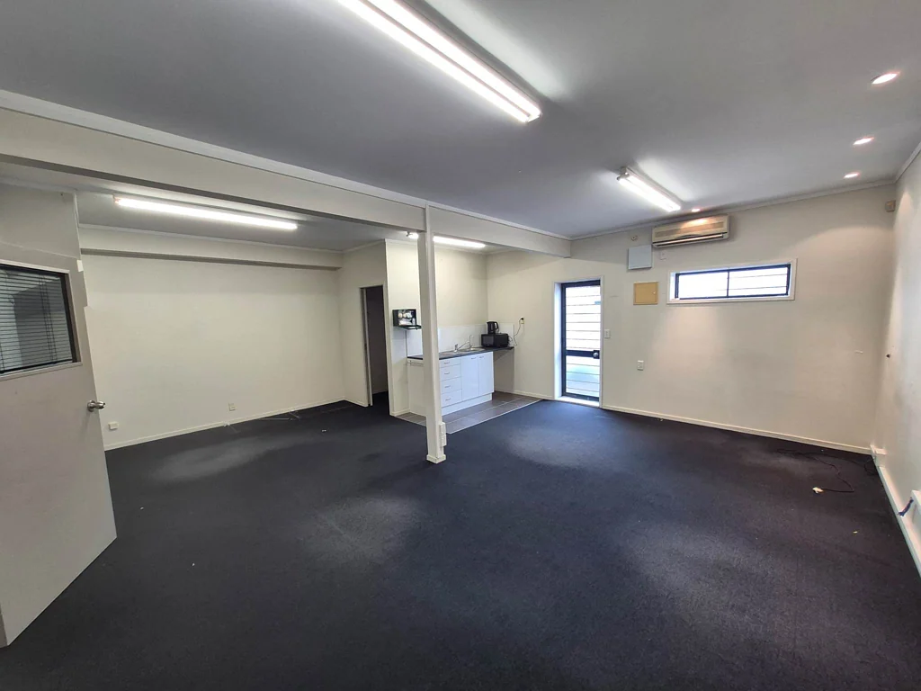 Mount Eden CRAZY PRICE DROP