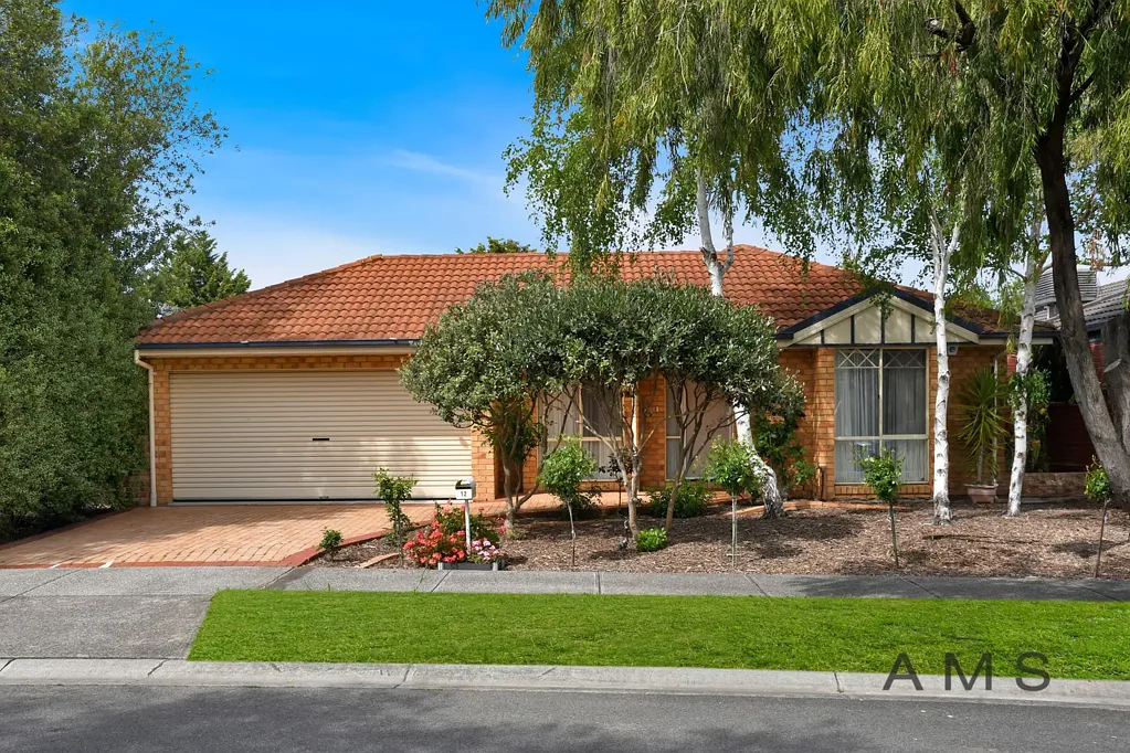 Perfect Family Home !!