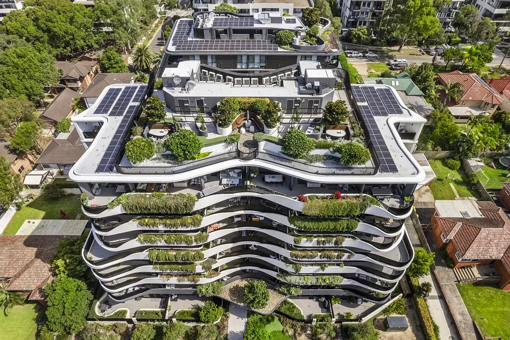 Oversized 1 bedroom + study in architecturally designed building