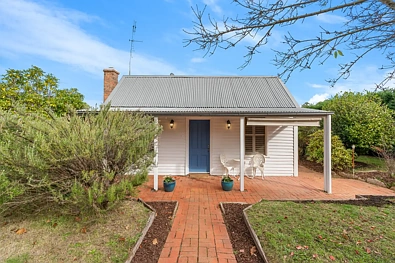 Labas ng Bahay - 16 MAIN STREET, STRATHBOGIE