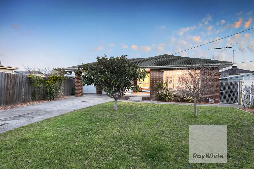 3 Triton Court, Gladstone Park, VIC 3043