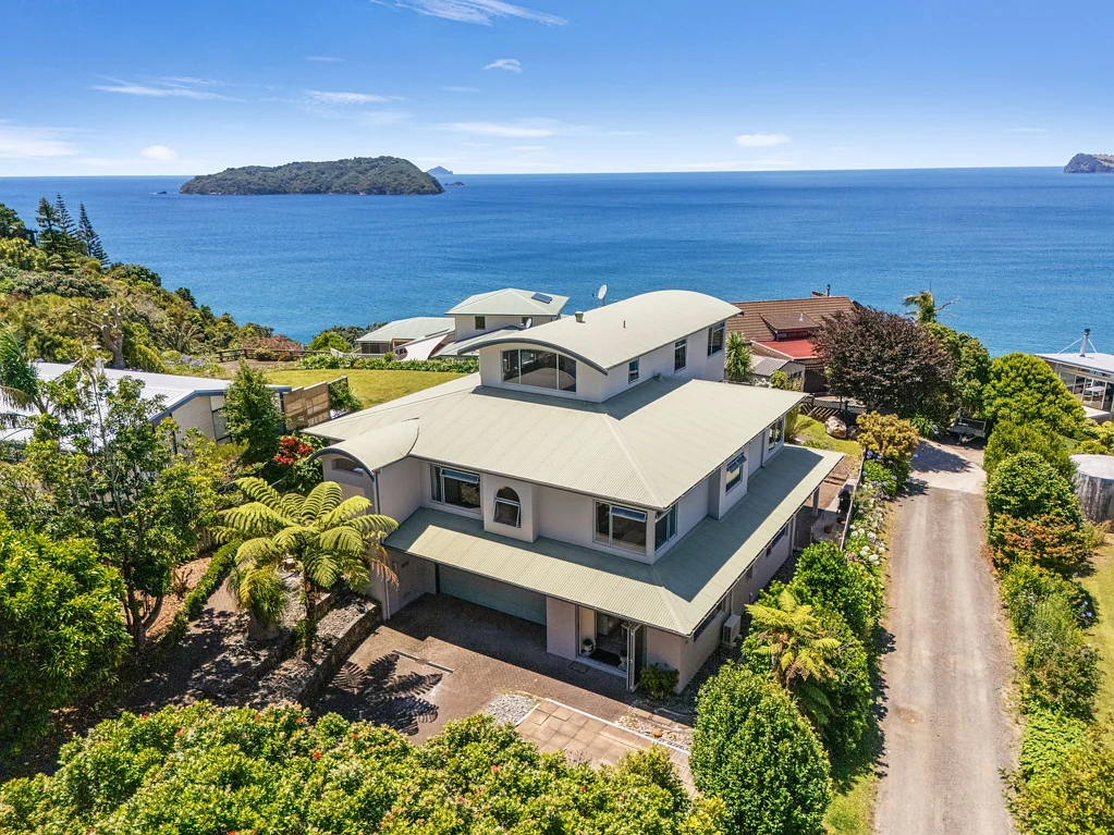 Tairua 6Moenga Your House Your Castle!