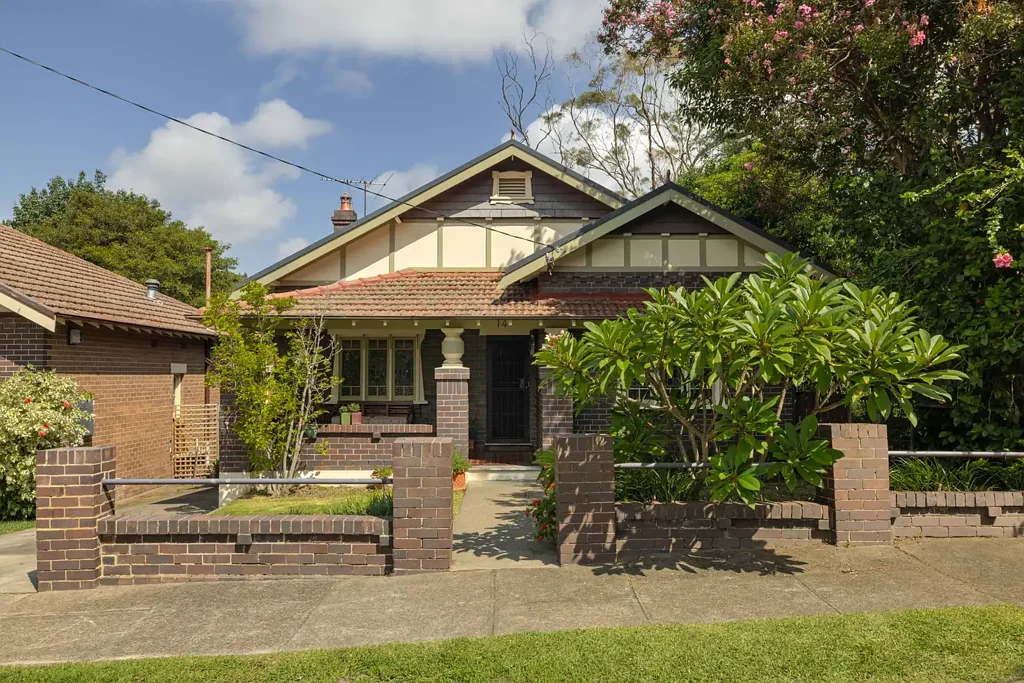 Concord 3कमरा First time offered in 40 Years! | Immaculate Charming Bungalow in Rare cul-de-sac Position