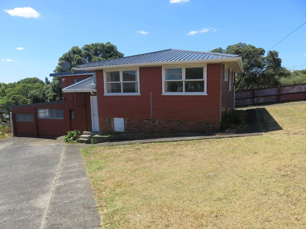 Freshly Renovated 4 Bedroom