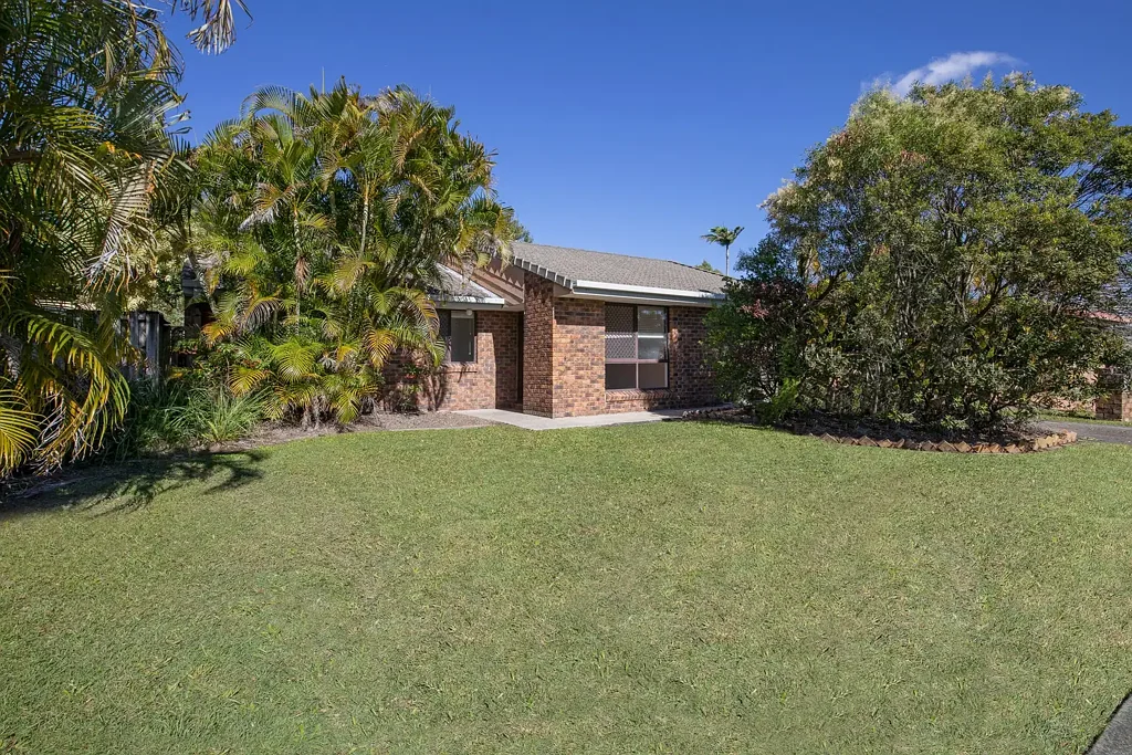 Burleigh Waters 3Kwarto Packed with Potential in a Premium Burleigh Waters Location!