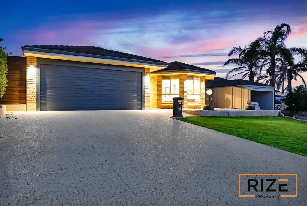 Carramar 4房  STYLISH FULLY RENOVATED HOME IN A QUIET & CENTRAL LOCATION