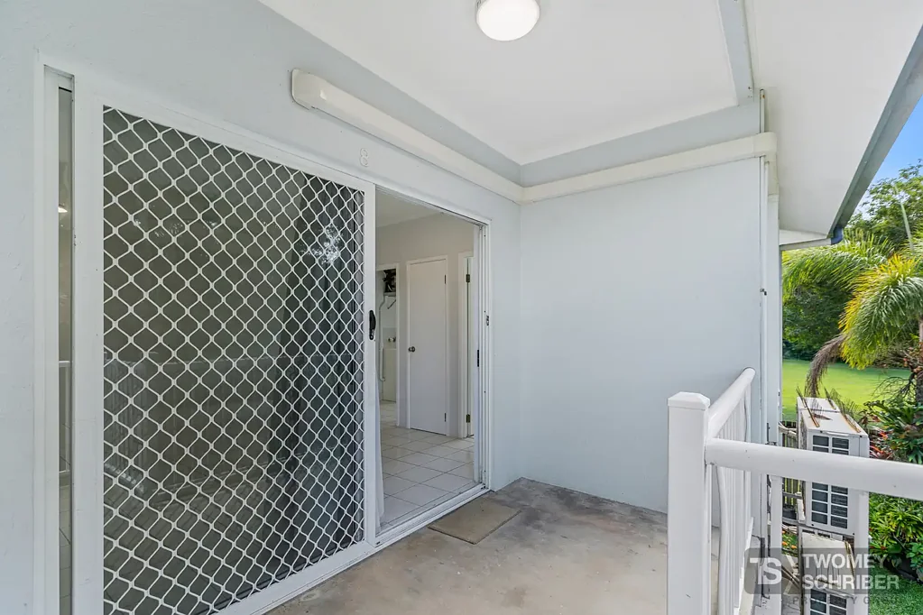 Spacious 1-Bedroom Unit in Secure Complex