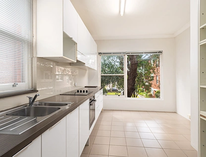 10/149-151 Russell Avenue, Dolls Point, St George, 2部屋, 1バスルーム, Apartment