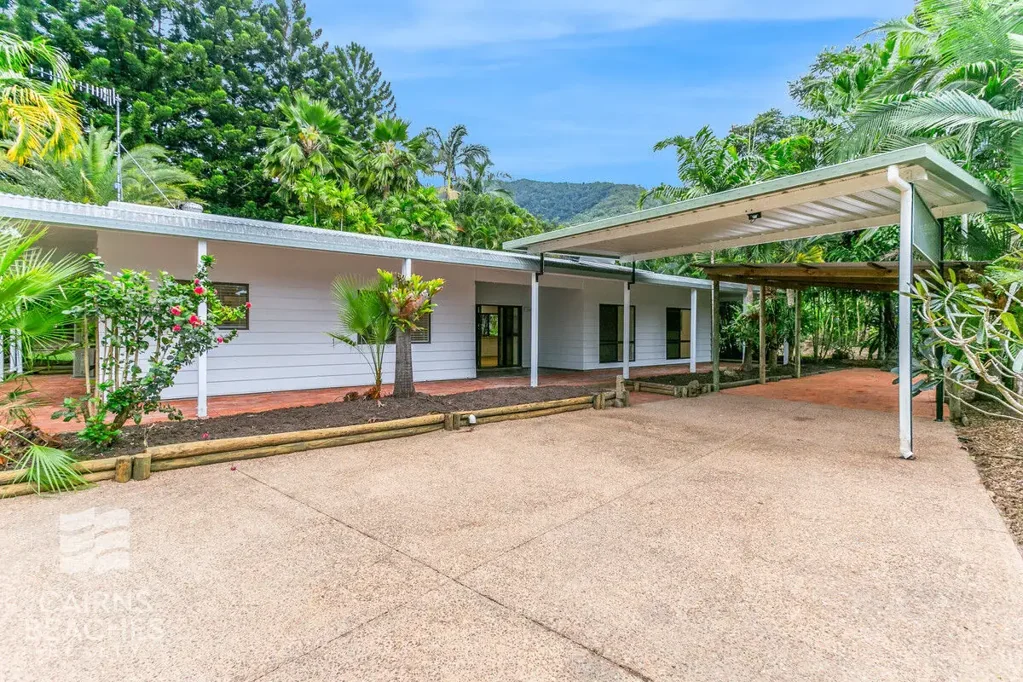 Acreage Paradise!