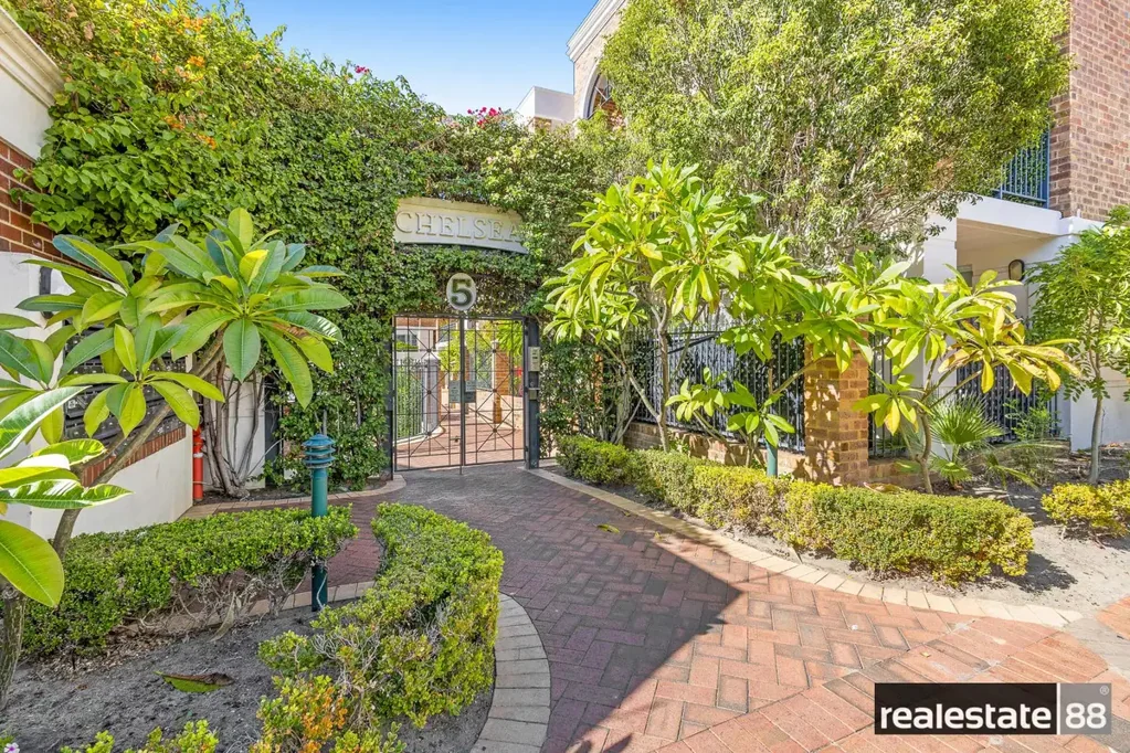 West Perth 3房  Rare Chelsea Gardens Ground Floor Gem — Won’t Last Long