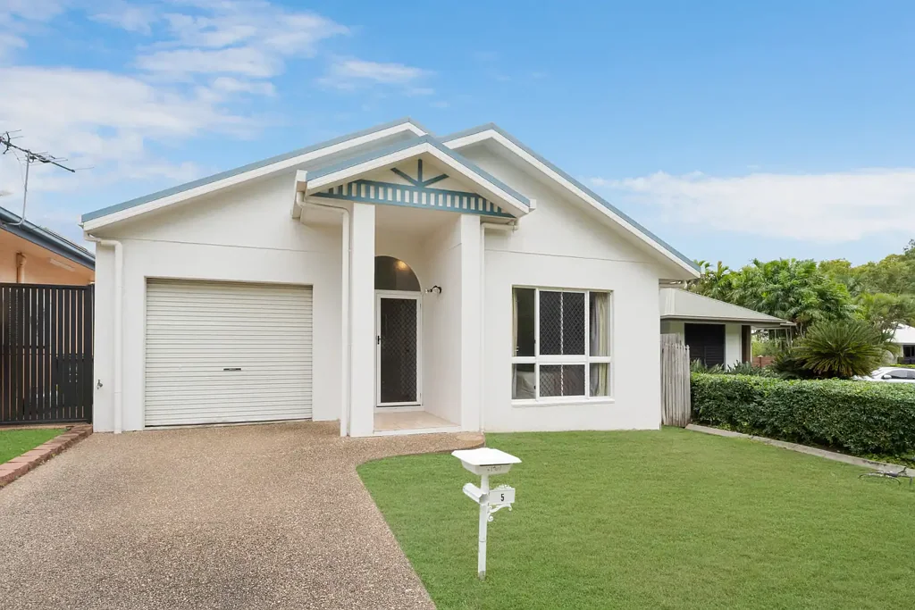Douglas 3房  The Perfect First Home or Investment in a Peaceful Court Location