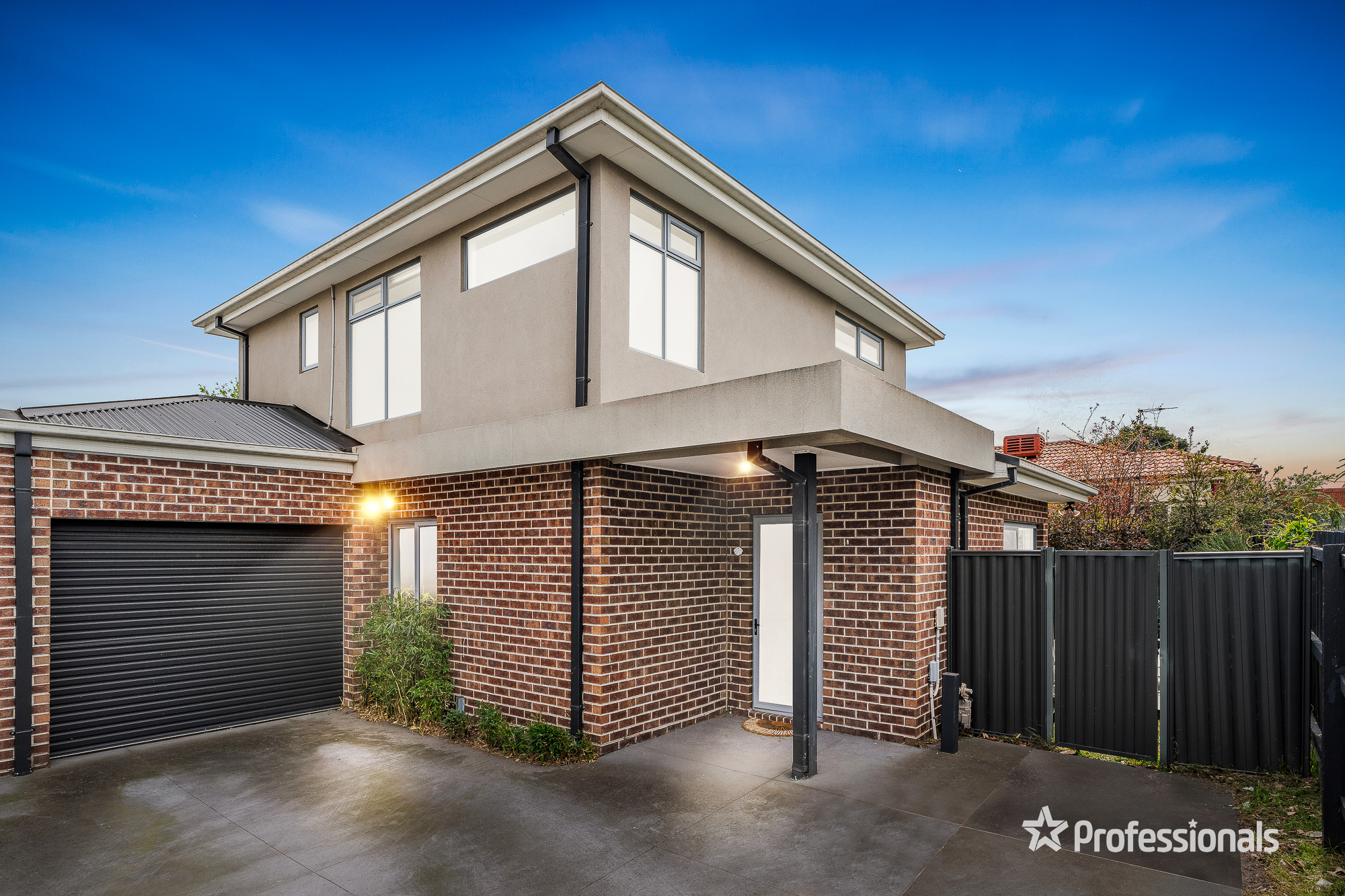 77 BURLINGTON ST, OAKLEIGH VIC 3166, 0 chambres, 0 salles de bain, Townhouse