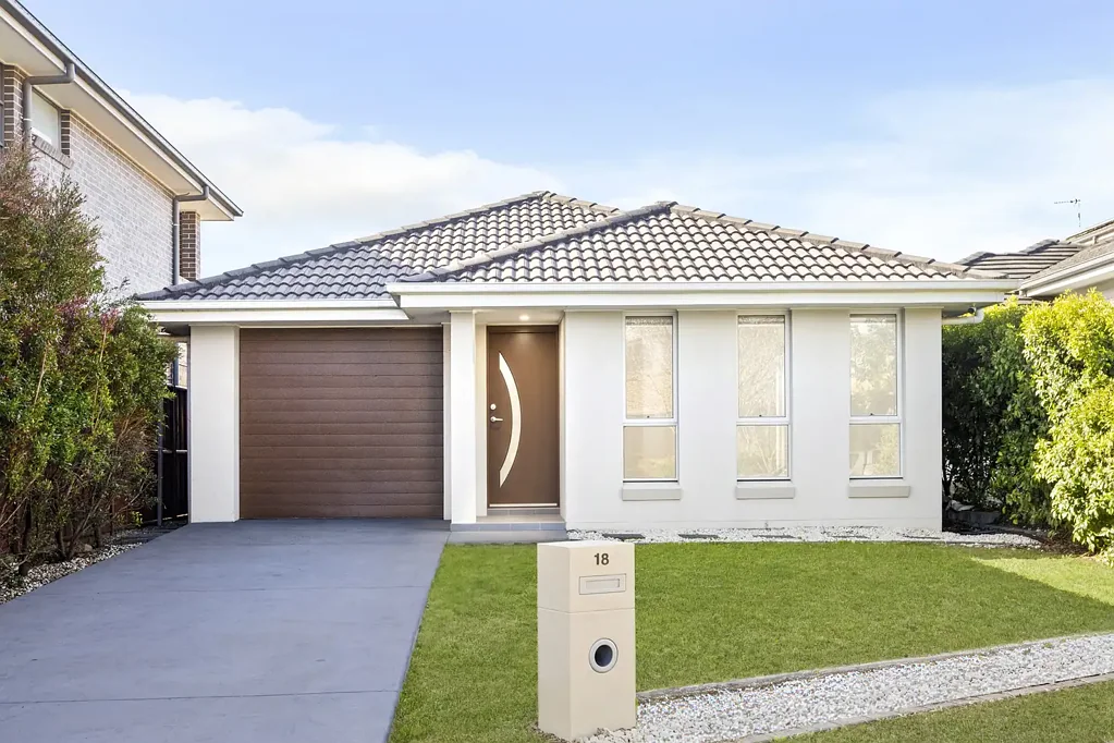 Schofields 4 Bedroom Expansive and very well designed family home on 420 sqm approx. - Walking distance to Schofields Train Station!