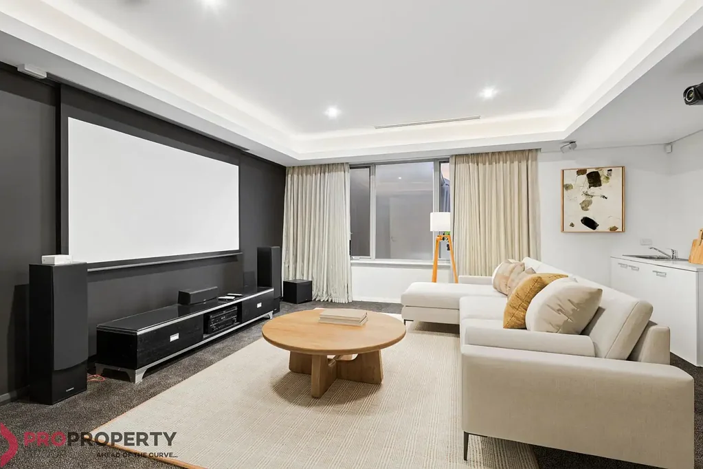 Perth 4ਬੈੱਡਰੂਮ CITY LIVING AT IT'S FINEST!!