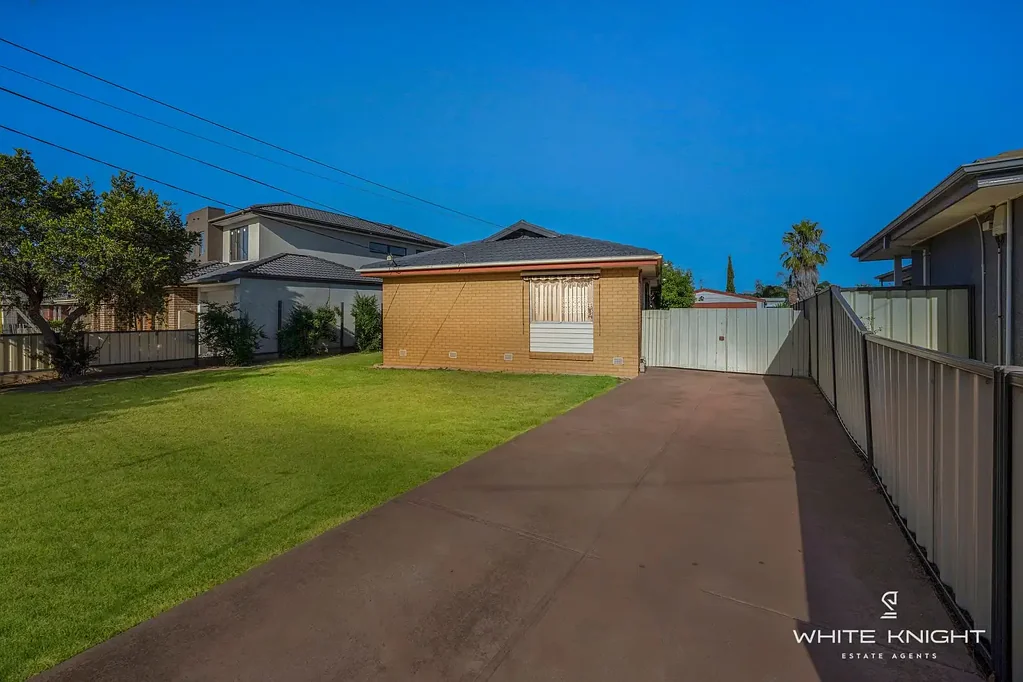17 Oakwood Road, Albanvale, VIC 3021