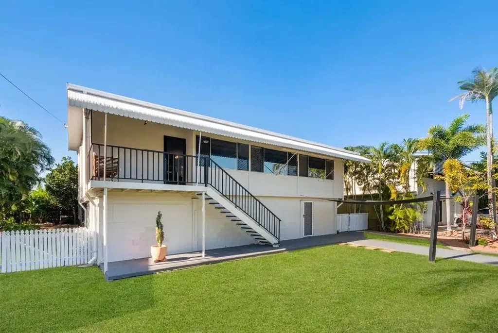 Spacious Family Home with Dual Living Options