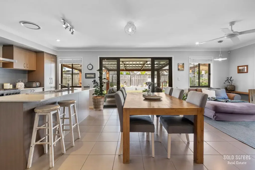 Maudsland 3Zimmer Parkside Family Living in the Heart of Riverstone Crossing