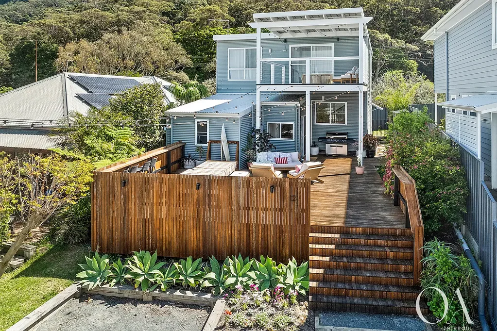 Scarborough 3房 悬崖面海湾景观 精湛翻新住宅 宽敞户外露台 现代厨房时尚浴室 无穿行家庭道路 Stylish Seaside Sanctuary