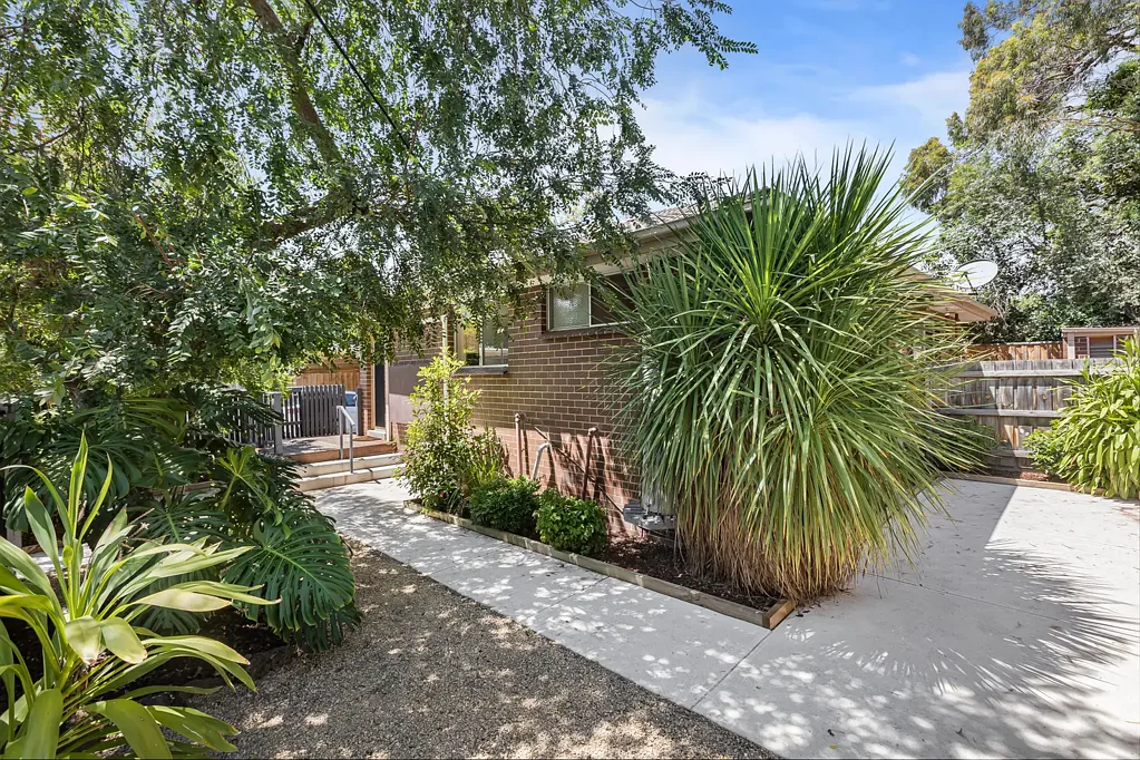 1/8 Fithie Street, Blackburn North, VIC 3130