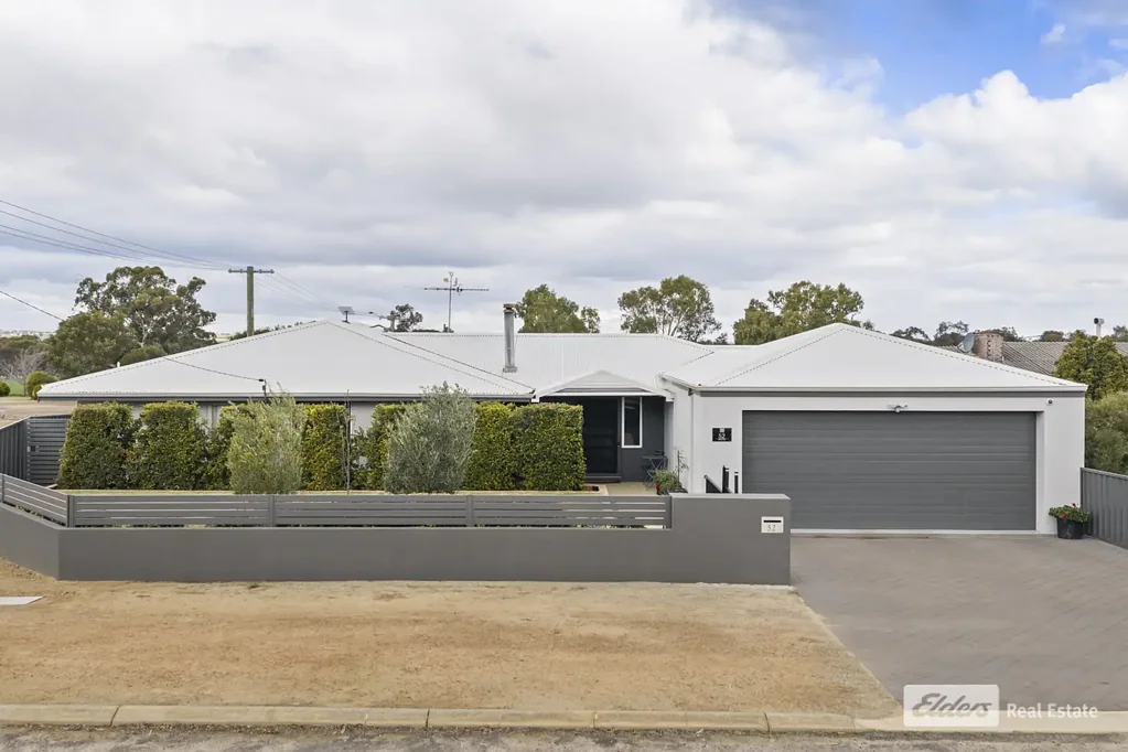 Wagin Builder's Own Home