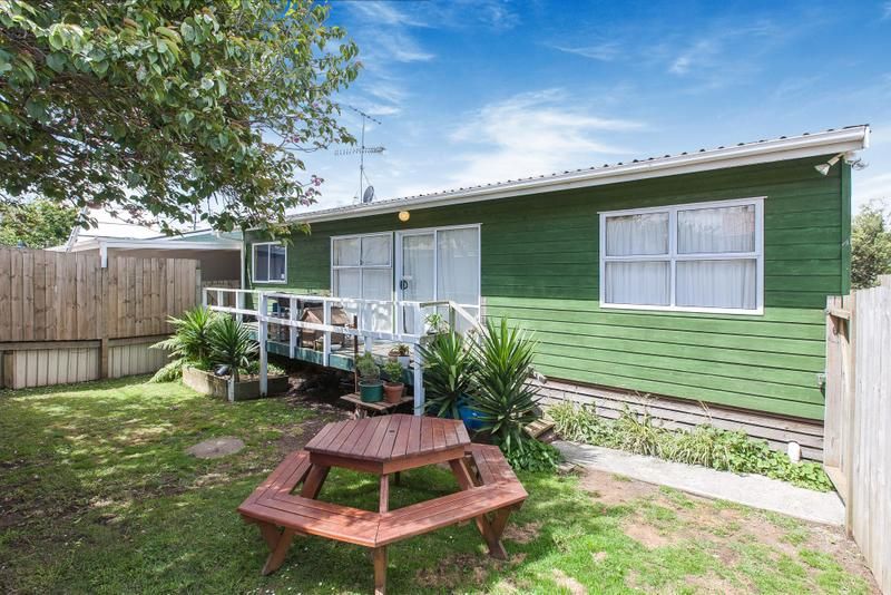 132 Rockfield Road, Penrose, Auckland, 2 침실, 1 욕실