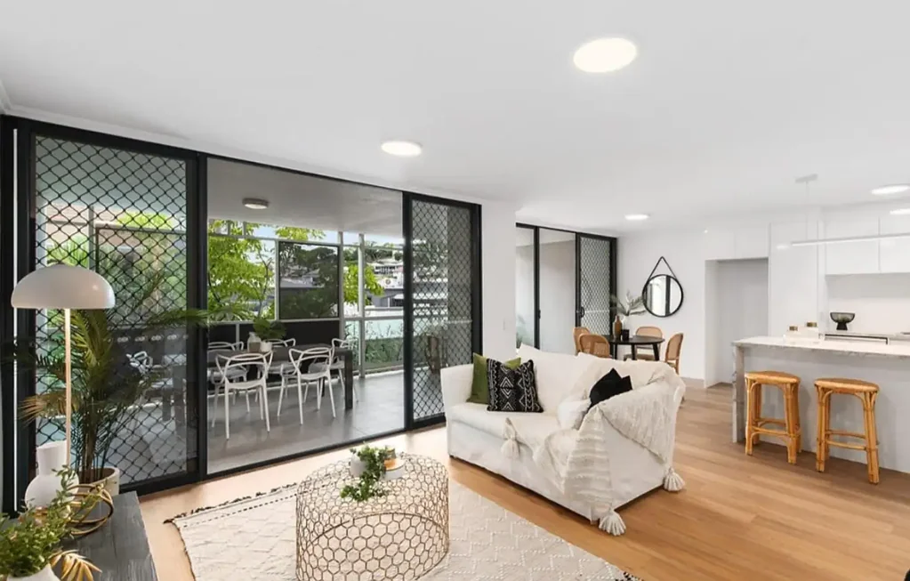 Spacious, Light-Filled Apartment in the Heart of Teneriffe
