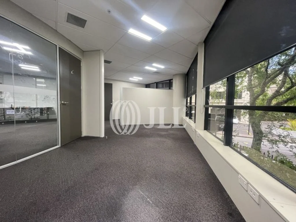 Auckland Central Short-term Sublease in University Precinct