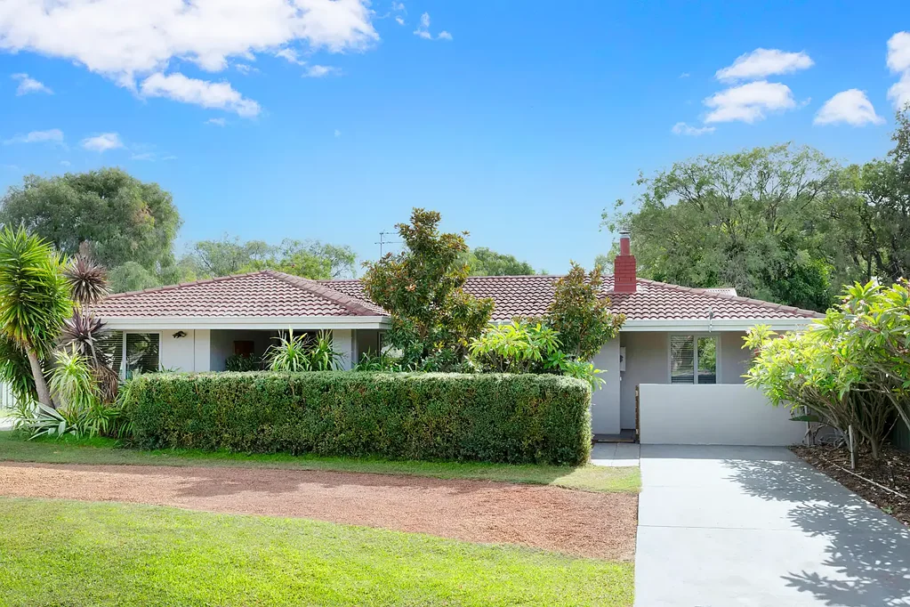 West Busselton 4غرفة نوم Beachside Bliss - Renovated, Radiant and Ready to Relax