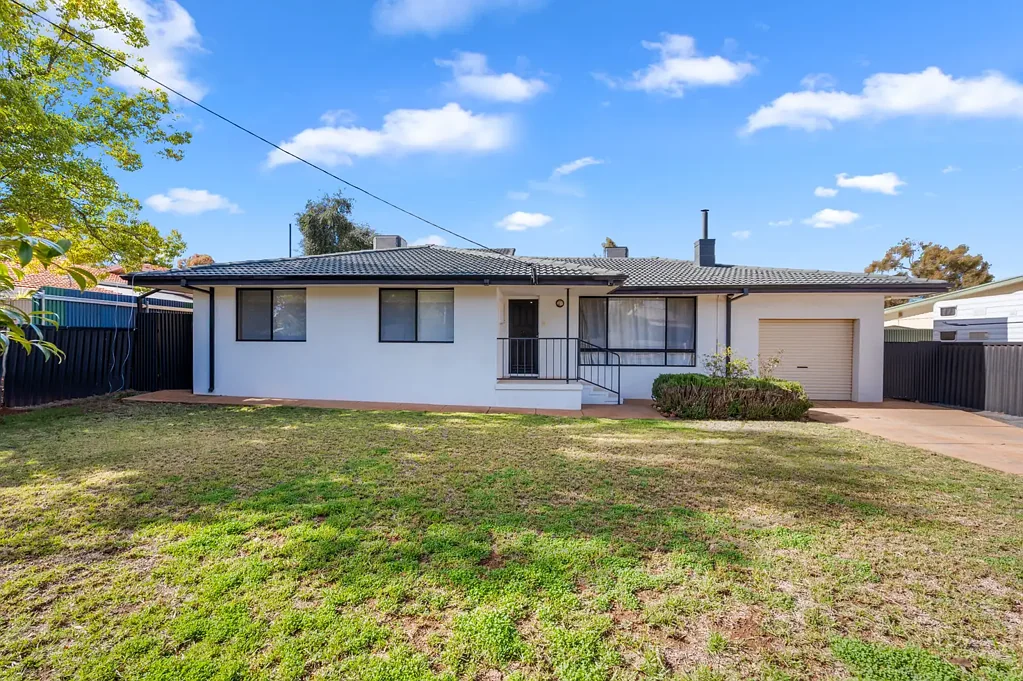 Lamington 4બેડરૂમ Beautiful Spacious Family Home in the Heart of Lamington
