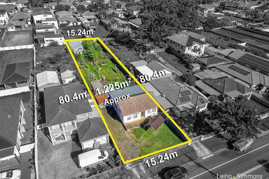 Cabramatta 3房 首次上市 1220sqm宽大地块 理想长方形 R2区划 潜力无限 紧邻Cabramatta CBD 步行火车站 学校环绕 PREMIER LOCATION – RARE 1,225SQM DEVELOPMENT OPPORTUNITY!