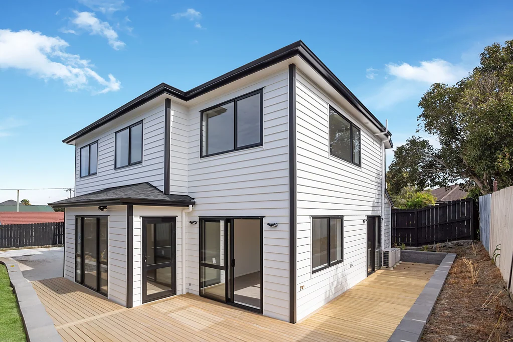 Modern Luxury - Unbeatable Location