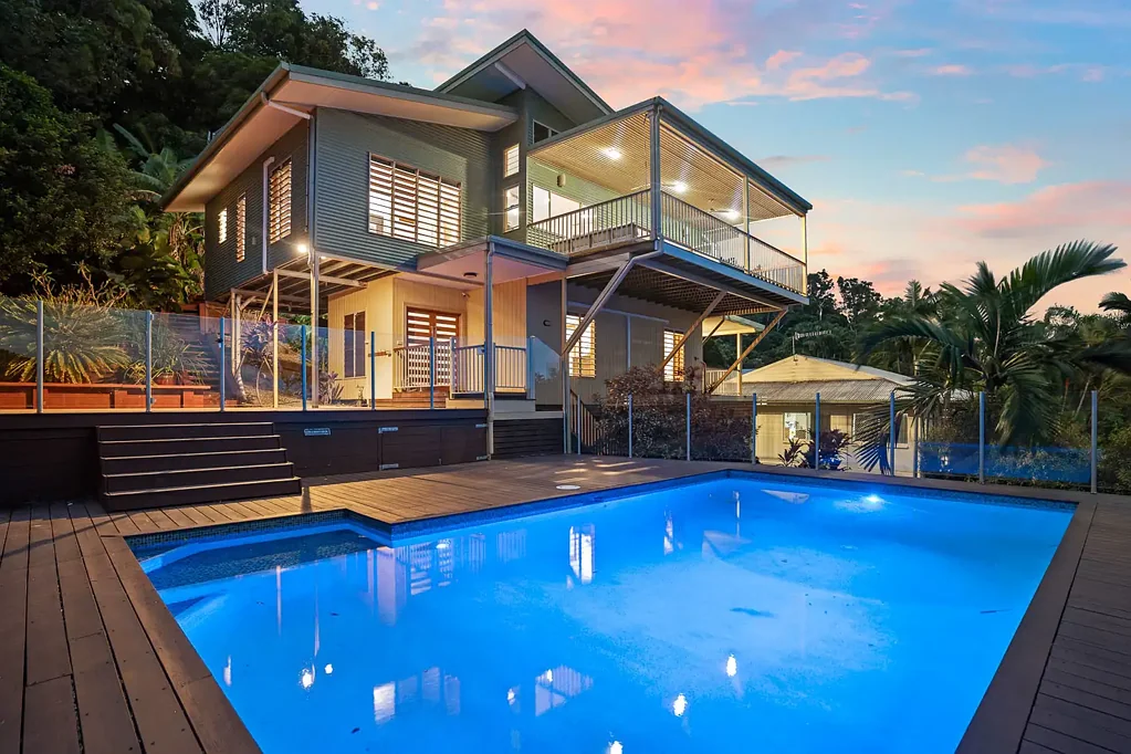 Whitfield 4બેડરૂમ Elevated Tropical Living in Prestige Whitfield 
Stunning Views | Blue-Chip Locale