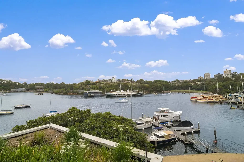 Fabulous 2 Bedroom Waterfront Apartment with Views