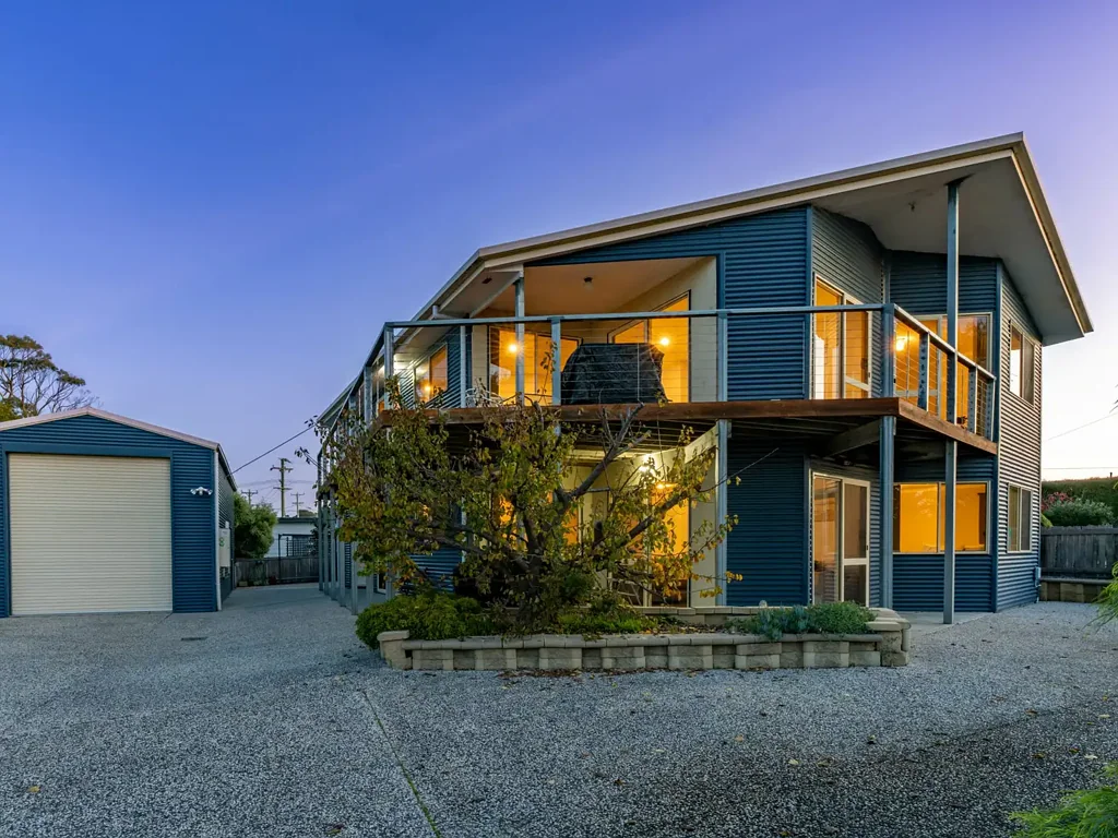 Stieglitz 6Kwarto A Unique Opportunity Offering Lifestyle, Flexibility & Income Potential