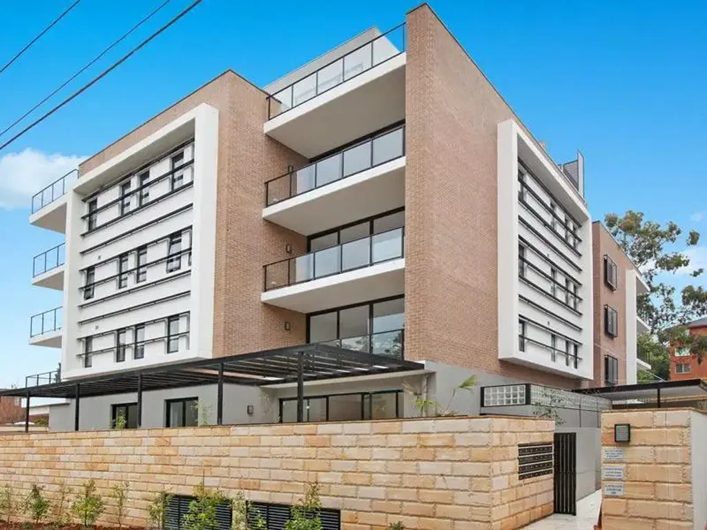 Modern 2 Bedroom Apartment